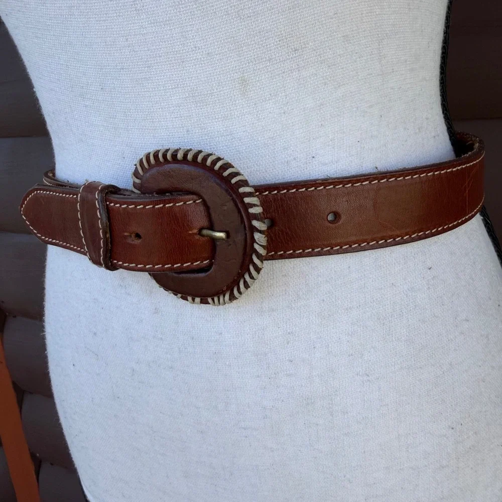 Vintage Genuine Leather Belt Womens Small Brown Whipstitch Buckle Made in‎ USA
